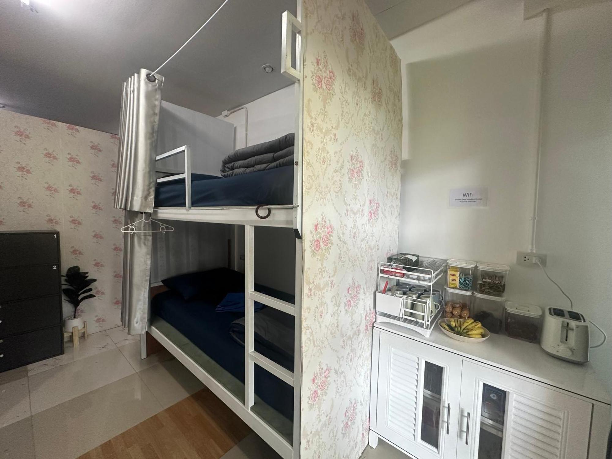 Sweed Dee Seaview Hostel Kepulauan Phi Phi Bagian luar foto
