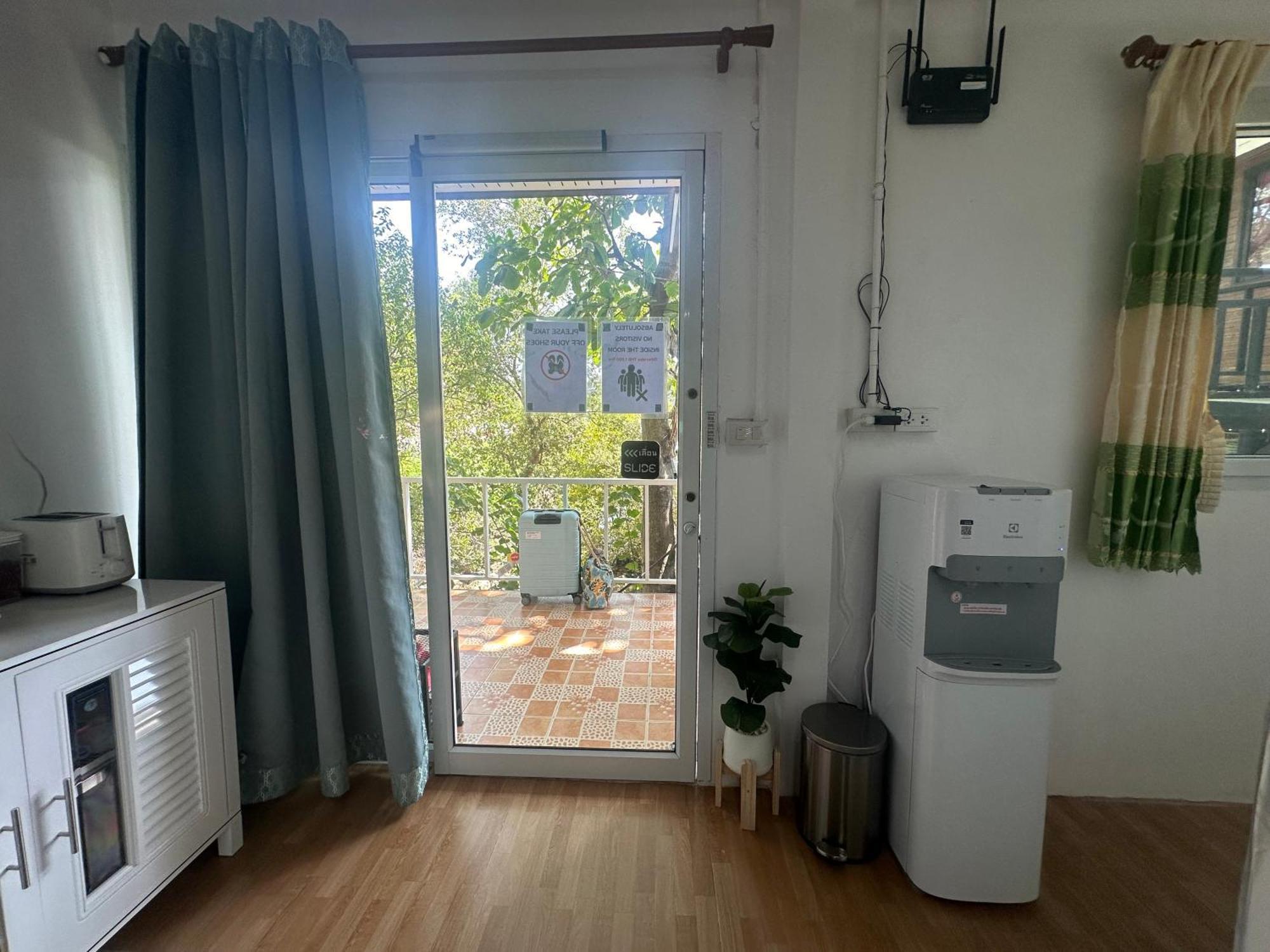 Sweed Dee Seaview Hostel Kepulauan Phi Phi Bagian luar foto