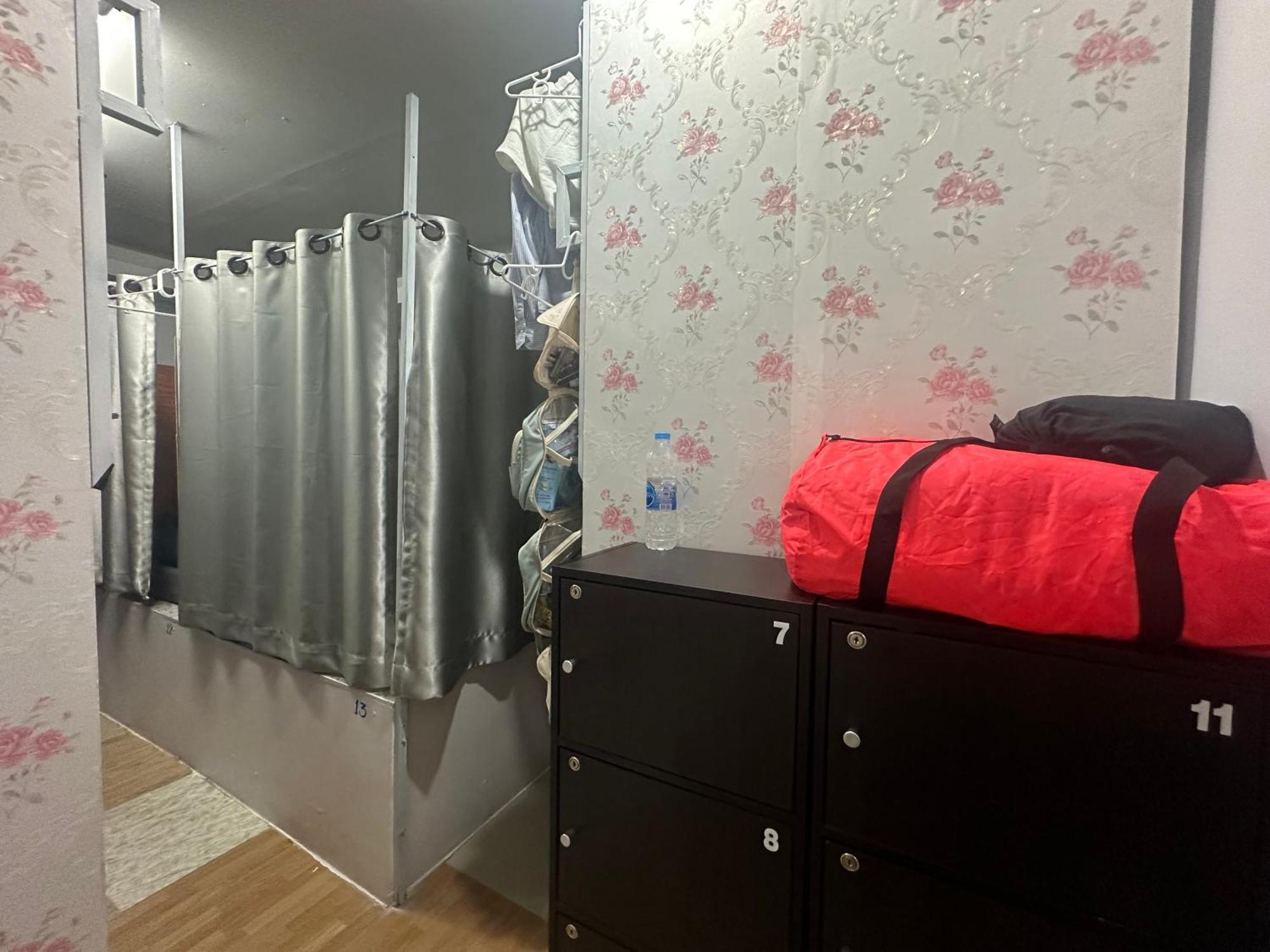 Sweed Dee Seaview Hostel Kepulauan Phi Phi Bagian luar foto