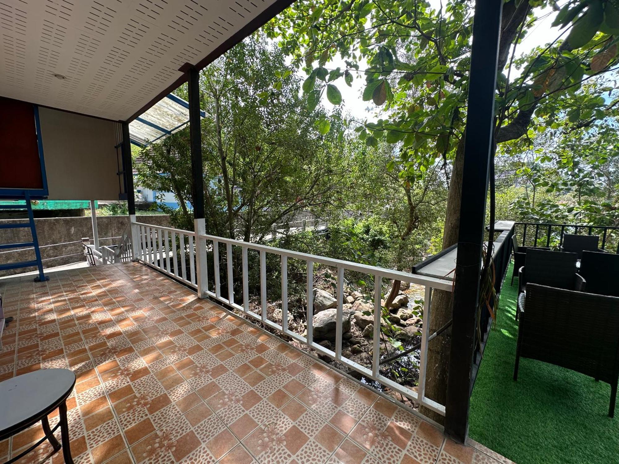 Sweed Dee Seaview Hostel Kepulauan Phi Phi Bagian luar foto